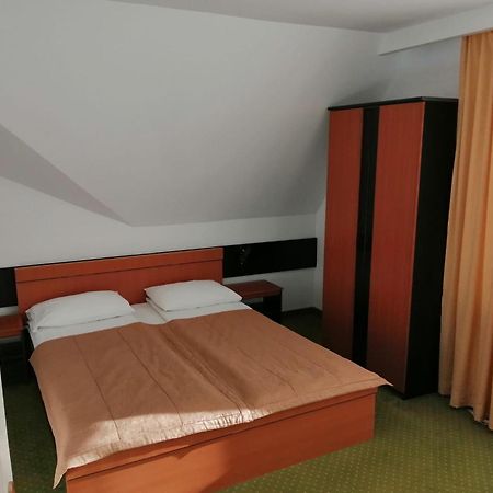 Pensiunea Colina Poiana Brasov Εξωτερικό φωτογραφία